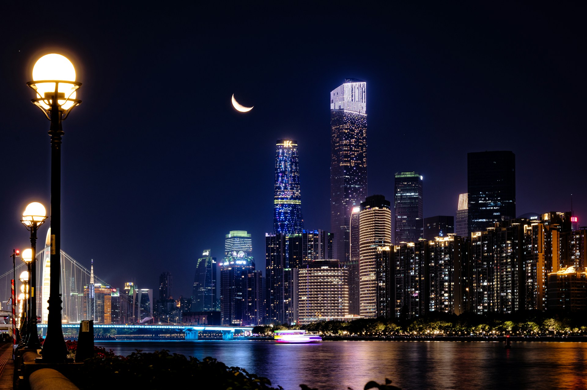 广州珠江新城夜景天际线